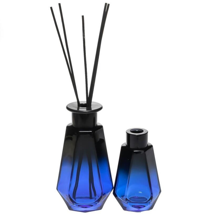 Custom 200ml Perfume Aroma Diffuser Glass Bottle Black and Green with Cup