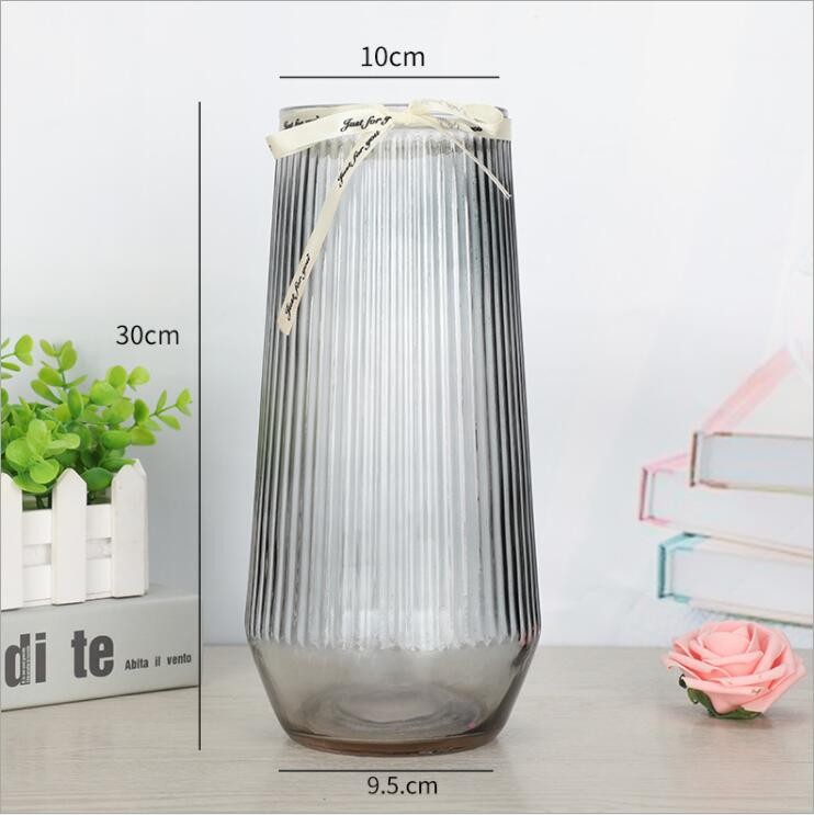 Elegant Vertical Grain Glass Vase Customized Glass Vase for Party Decor