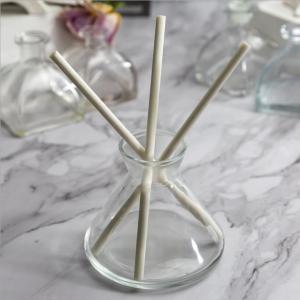 Empty 250ml Triangular Flask Glass Decorative Bottles Glass Reed Diffuser with Rose