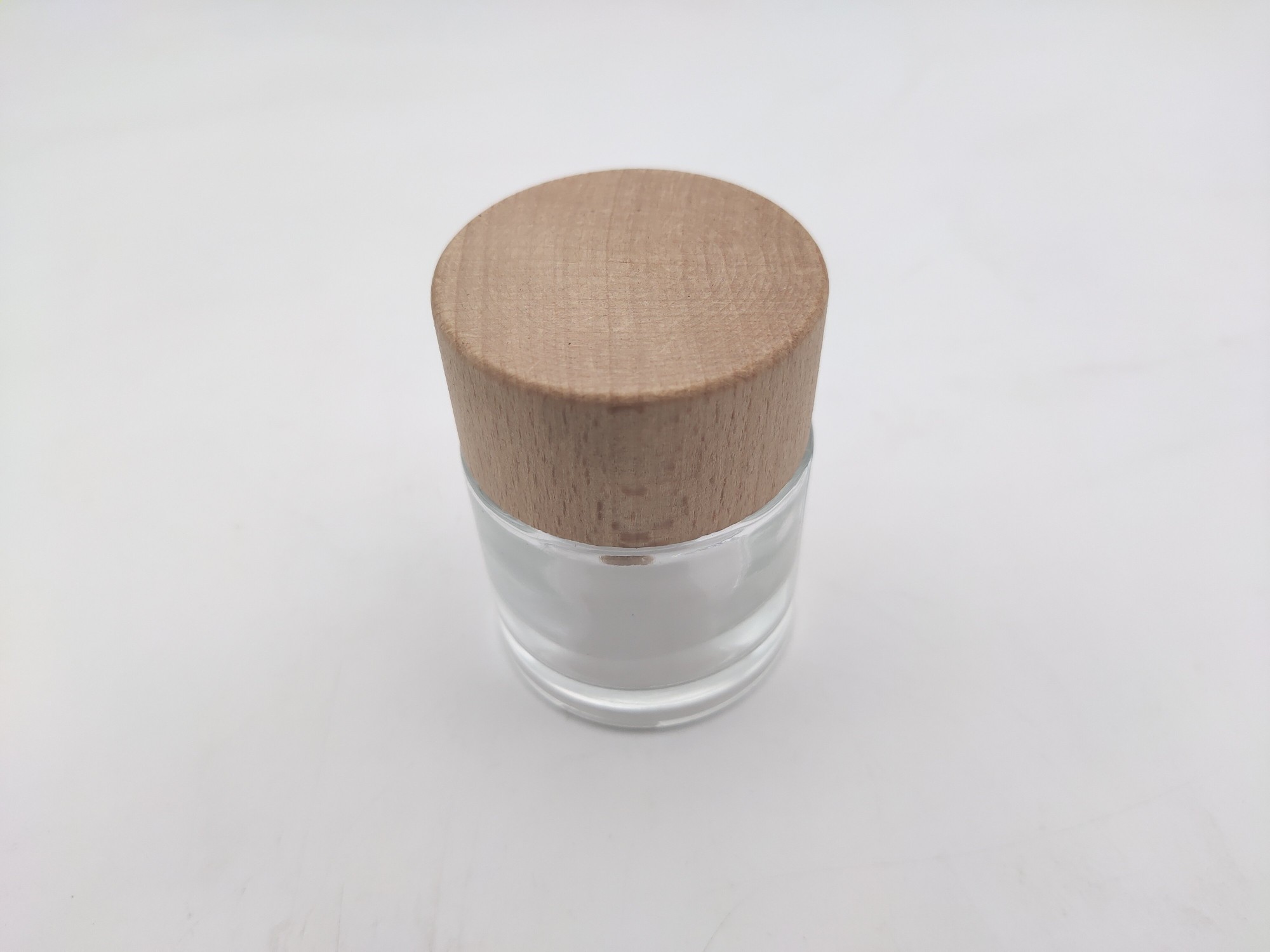 High Quality Clear Empty 100ml 150ml 200ml Round Perfume Reed Diffuser with Wood Cup