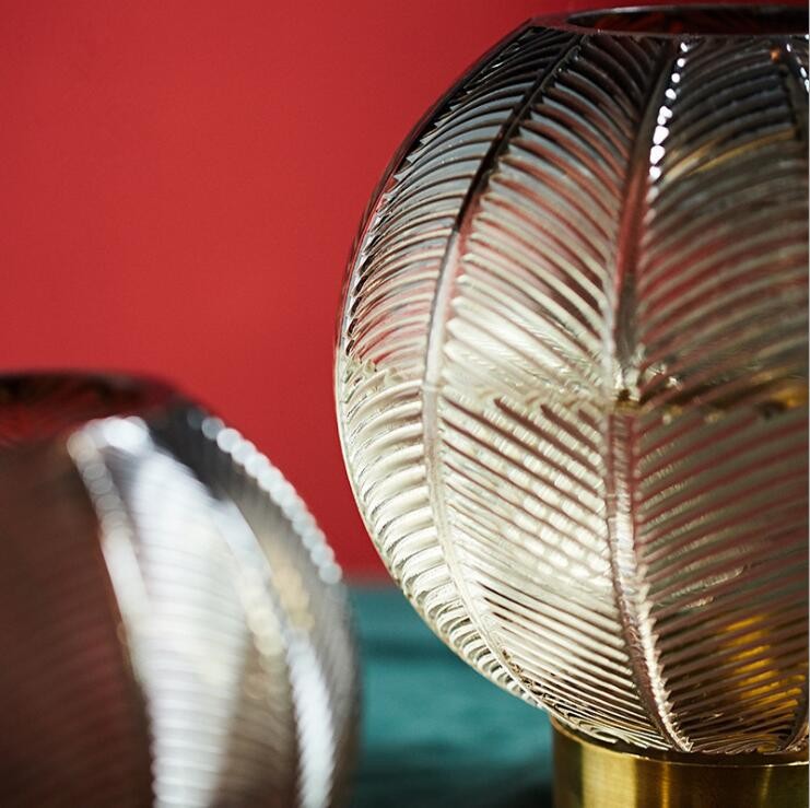 Murano Art Decorative Flower Glass Vases Ball Glass Vase with Gold Stander