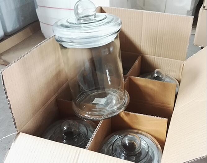 Special Shaped Clear Glass Bottle Beverage Juice Wine Dispenser with Tap