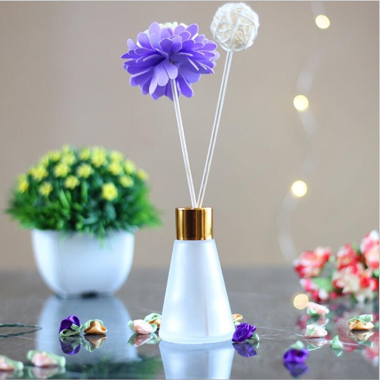 Triangular Embossed Perfume Diffuser Glass Bottle for Home Fragrance Reed Diffuser