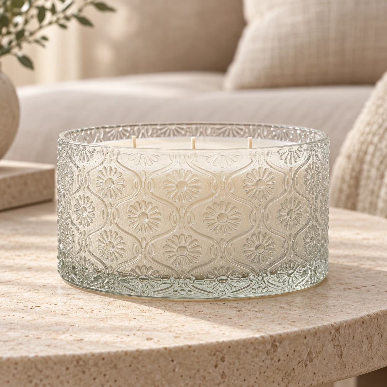 1050ml Floral-Pattern Glass Candle Jar (VSS-CJ-045) — lifestyle 01